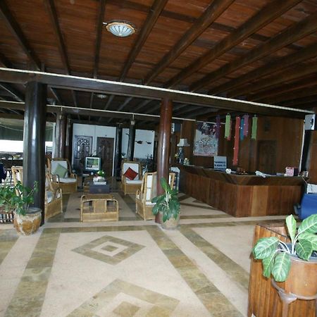 Ruen Thai Rim Haad Klaeng Exterior photo