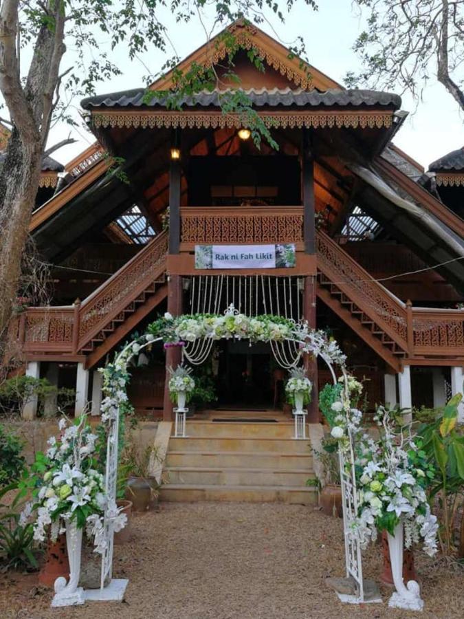 Ruen Thai Rim Haad Klaeng Exterior photo