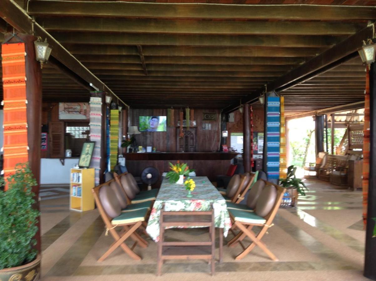 Ruen Thai Rim Haad Klaeng Exterior photo