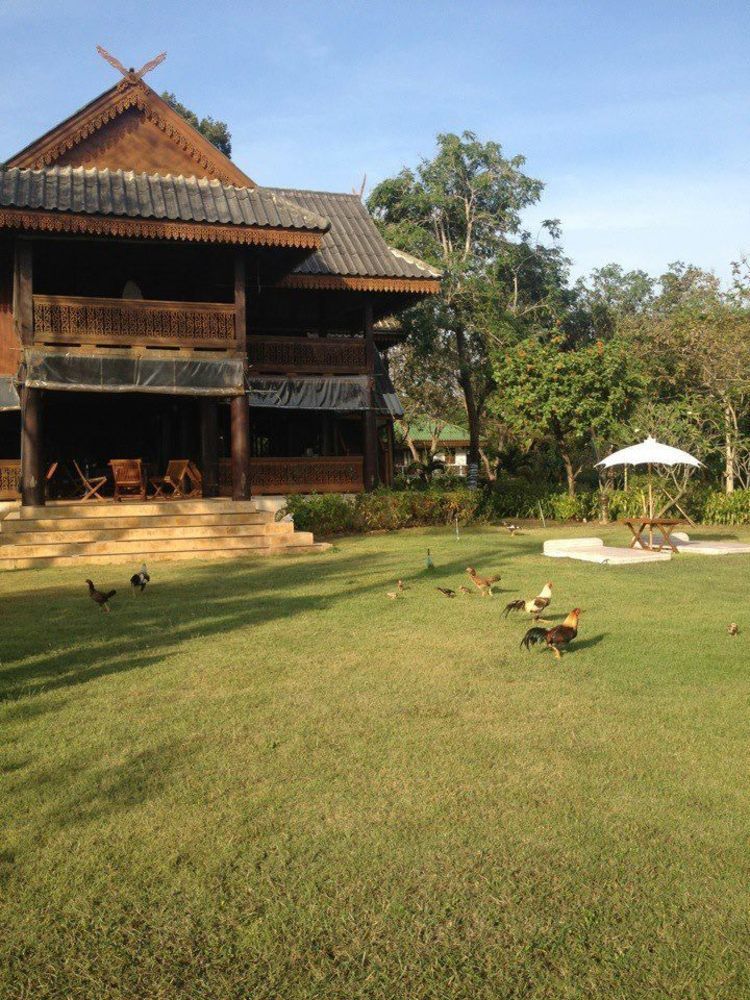 Ruen Thai Rim Haad Klaeng Exterior photo